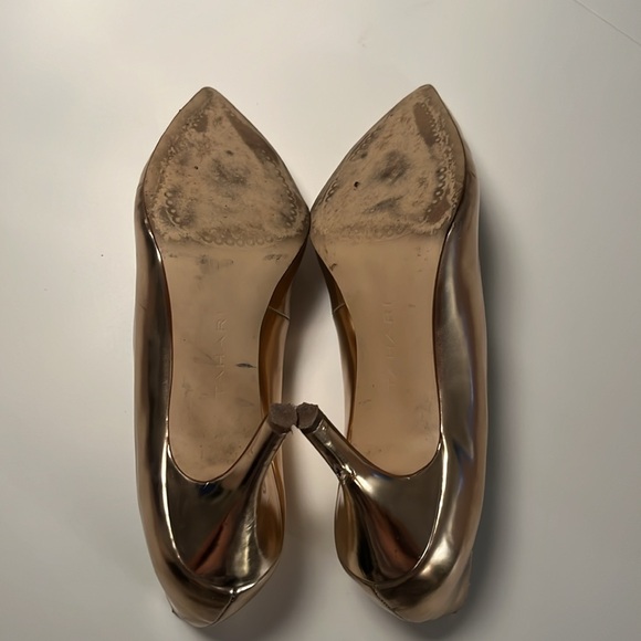 Tahari Rose Gold Heels - Picture 7 of 9